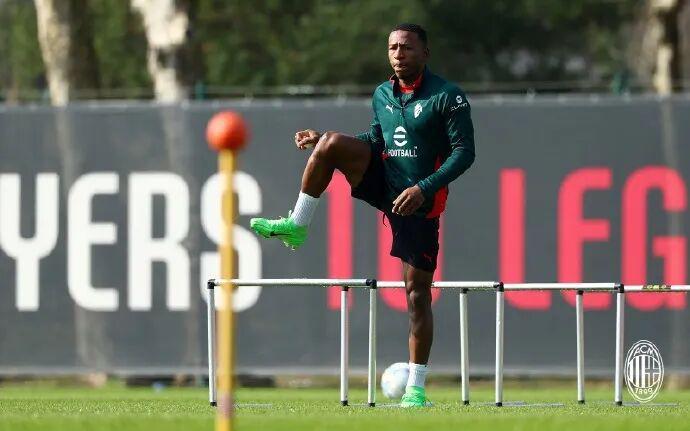 世界杯比赛高清直播-瑞天空丨米兰愿听取对埃斯图皮尼安的报价