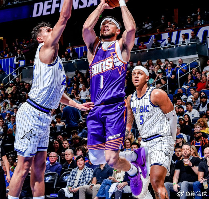 世界杯直播软件下载-魔术拒16分逆转！布克34+7火箭弃将拉胯，狄龙9+5犯错，贝恩21+6立功|太阳|德雷蒙德·格林|萨格斯|弗莱明|卡特_新浪体育_新浪新闻